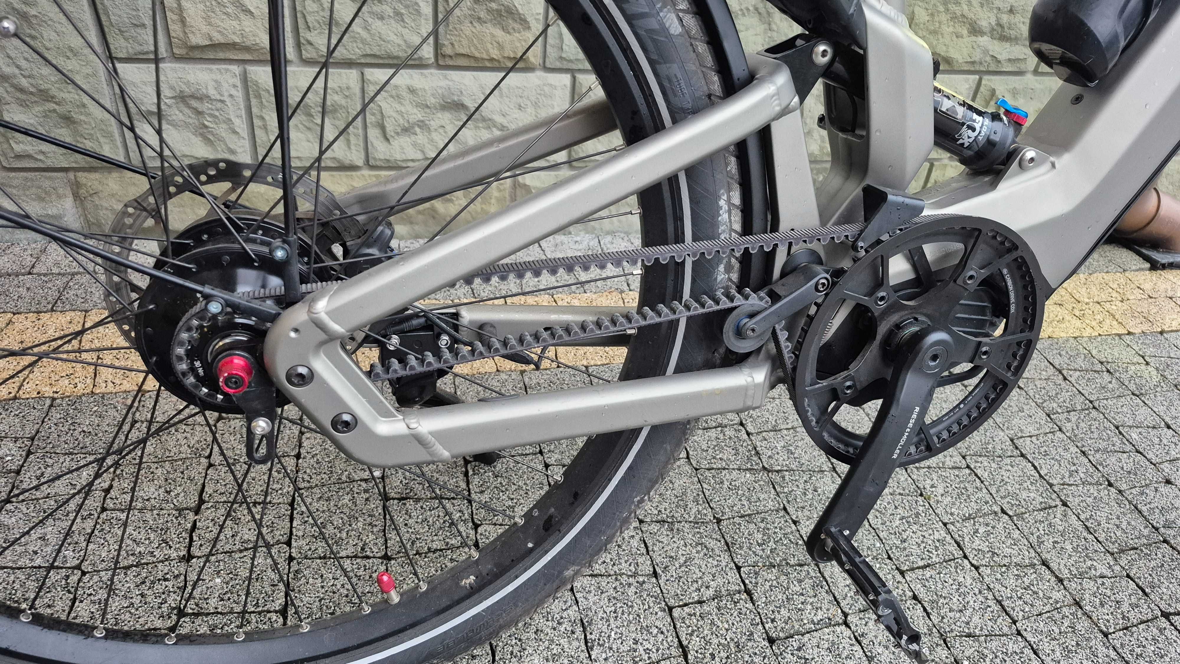 Riese&Muller Superdelite GT  Rohloff Speedhub E-14, FOX, PASEK ,