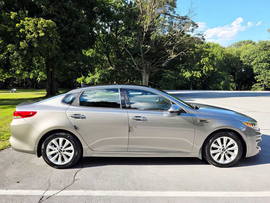Kia Optima      2016