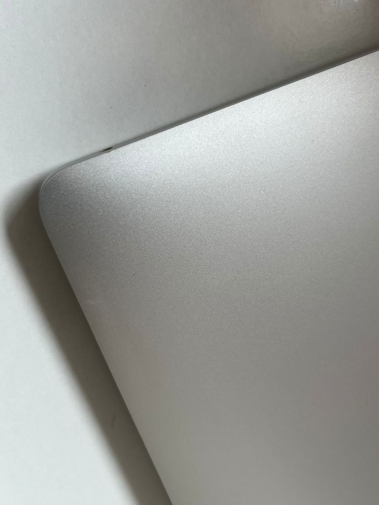 MacBook Pro 13 MI/8GB/256GB/A2338