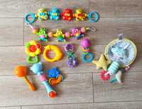 Іграшки для немовлят на каляску, брязкальця, гризунці та слюнявчики