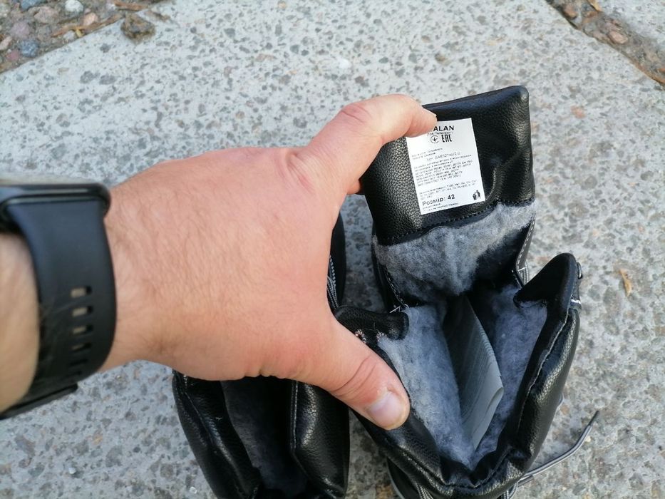 Ботинки на меху  новые