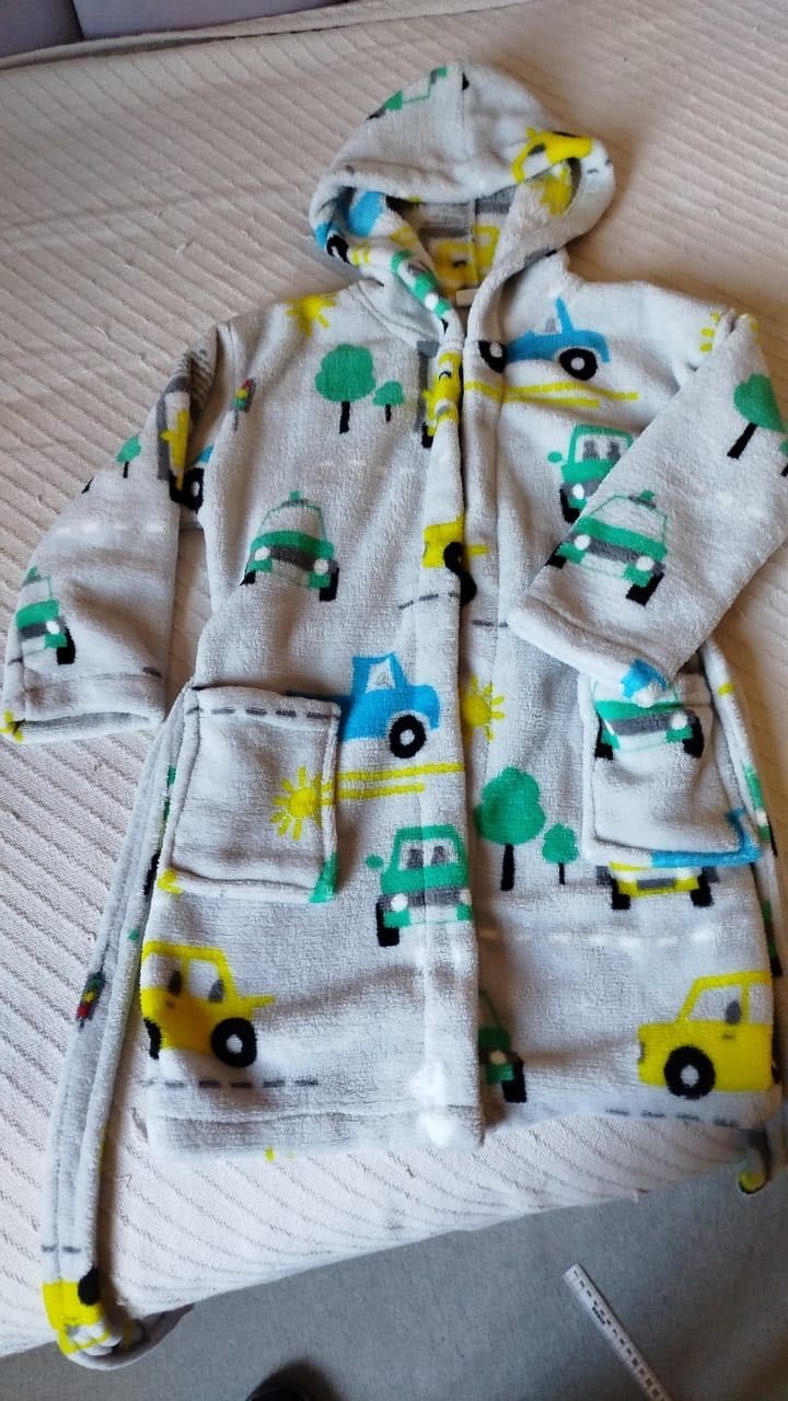 Дитячий халат для хлопчика на 3-4 роки