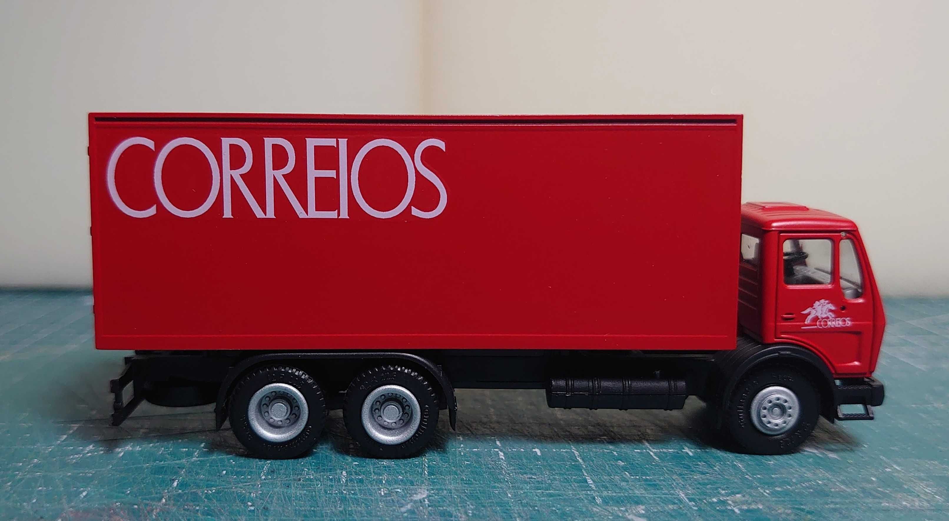 Camião Mercedes Correios de Portugal