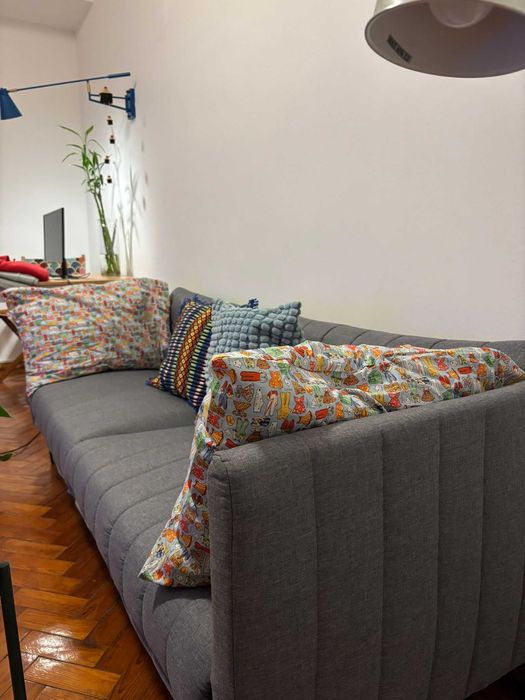 Sofá 3 lugares cinzento, em perfeito estado!