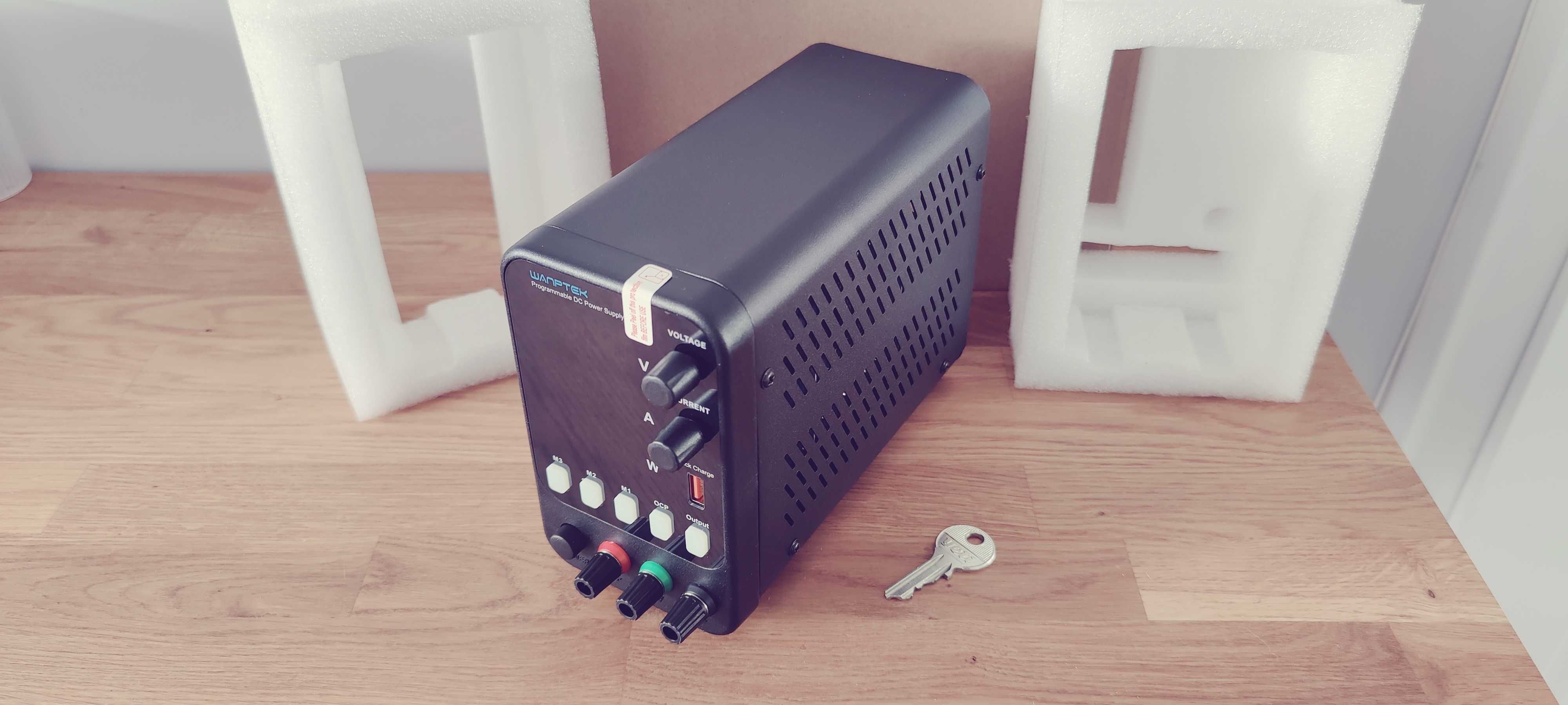 WANPTEK APS3010H Programowalny zasilacz regulowany prądu 30V 10A.