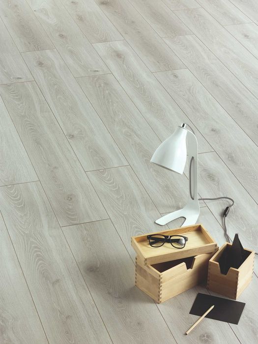 Panele podłogowe dąb Grey 448 8mm/AC5