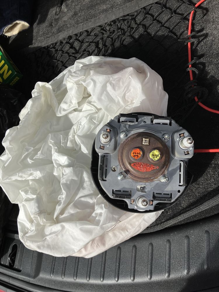 Подушка  airbag. руля Mazda cx9 , под восстановление