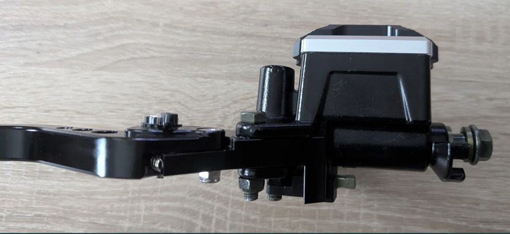 Мото-ручки зчеплення і гальма (універсальні)