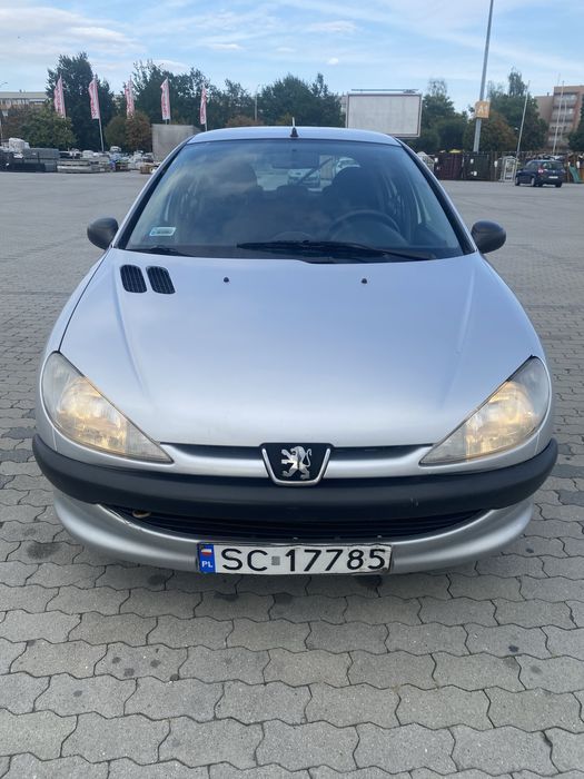 Peugeot 206 XR pięcio drzwiowy, ważny przegląd i OC, w pełni sprawny