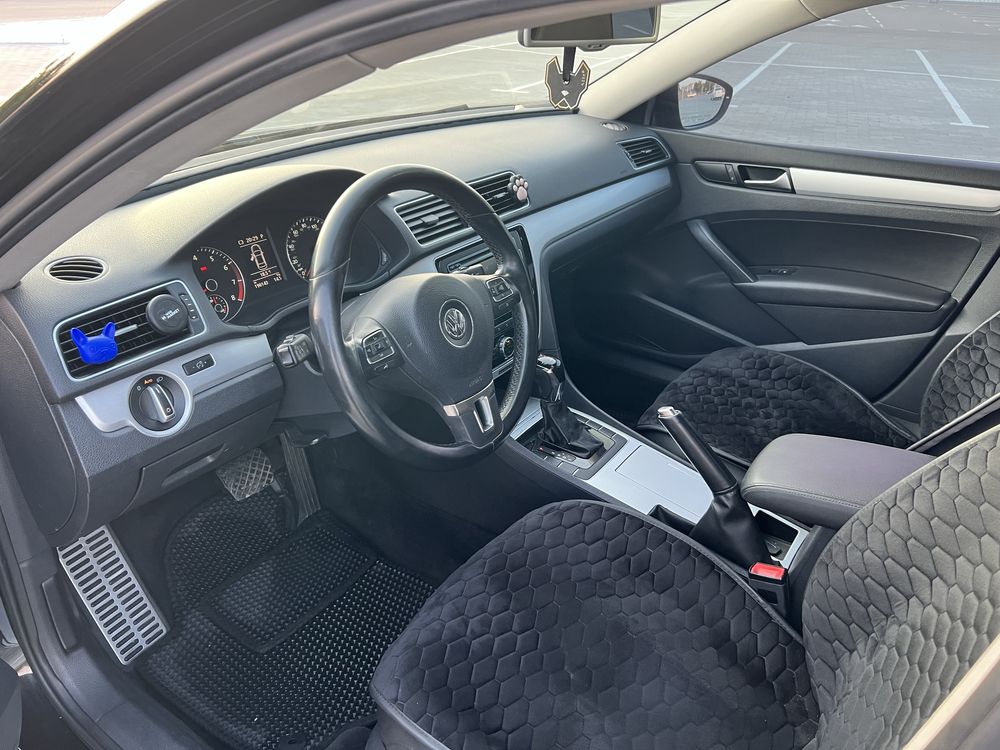 Volkswagen Passat NMS 2012 (2.5 газ/бензин)
