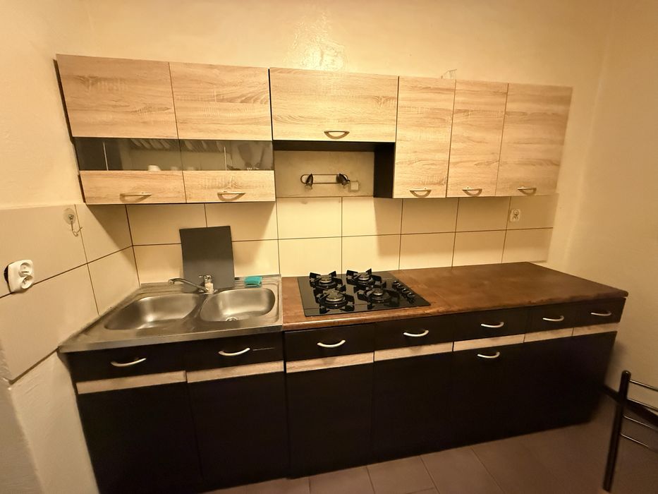 Zestaw mebli kuchennych