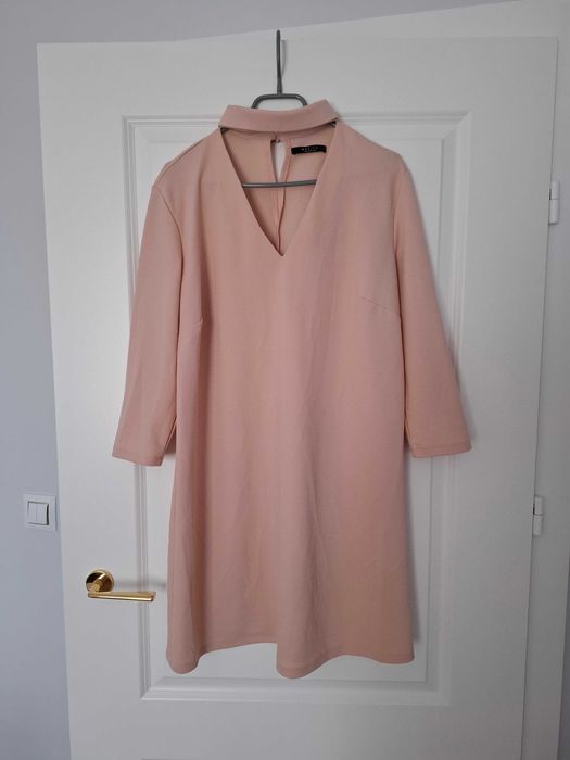 sukienka/tunika w kolorze pudrowy róż marki Mohito rozm. XL