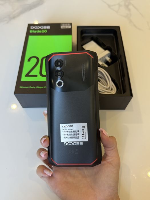 Смартфон DOOGEE Blade 20 4/128GB