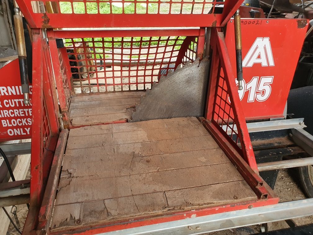 Piła budowlana stołowa cięcie bloczków ceramika beton itp.