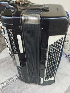 Баян Фіротті.Найбільшу популярні складали Вельтмейстер, Фіротті