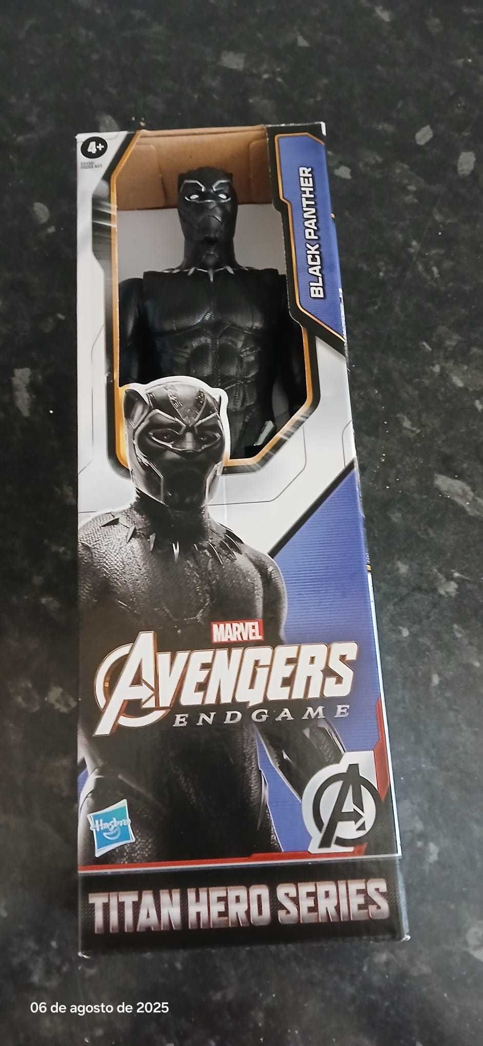 Boneco Black Panther de Avengers novo