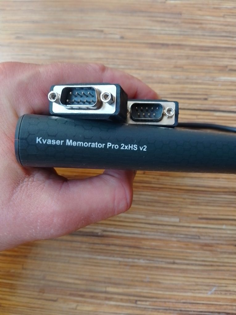 Kvaser Memorator Pro 2xHS v2 - це двоканальний шинний інтерфейс CAN пр