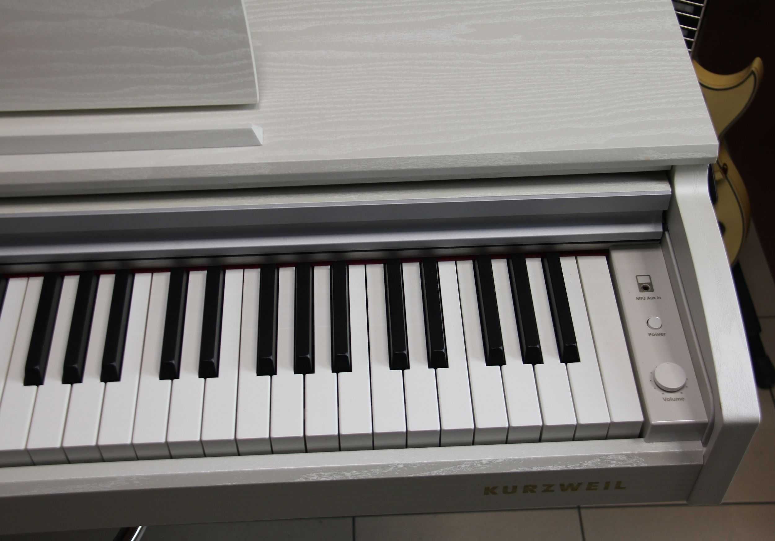 Pianino cyfrowe Kurzweil M 210 WH - z ekspozycji / gwarancja!