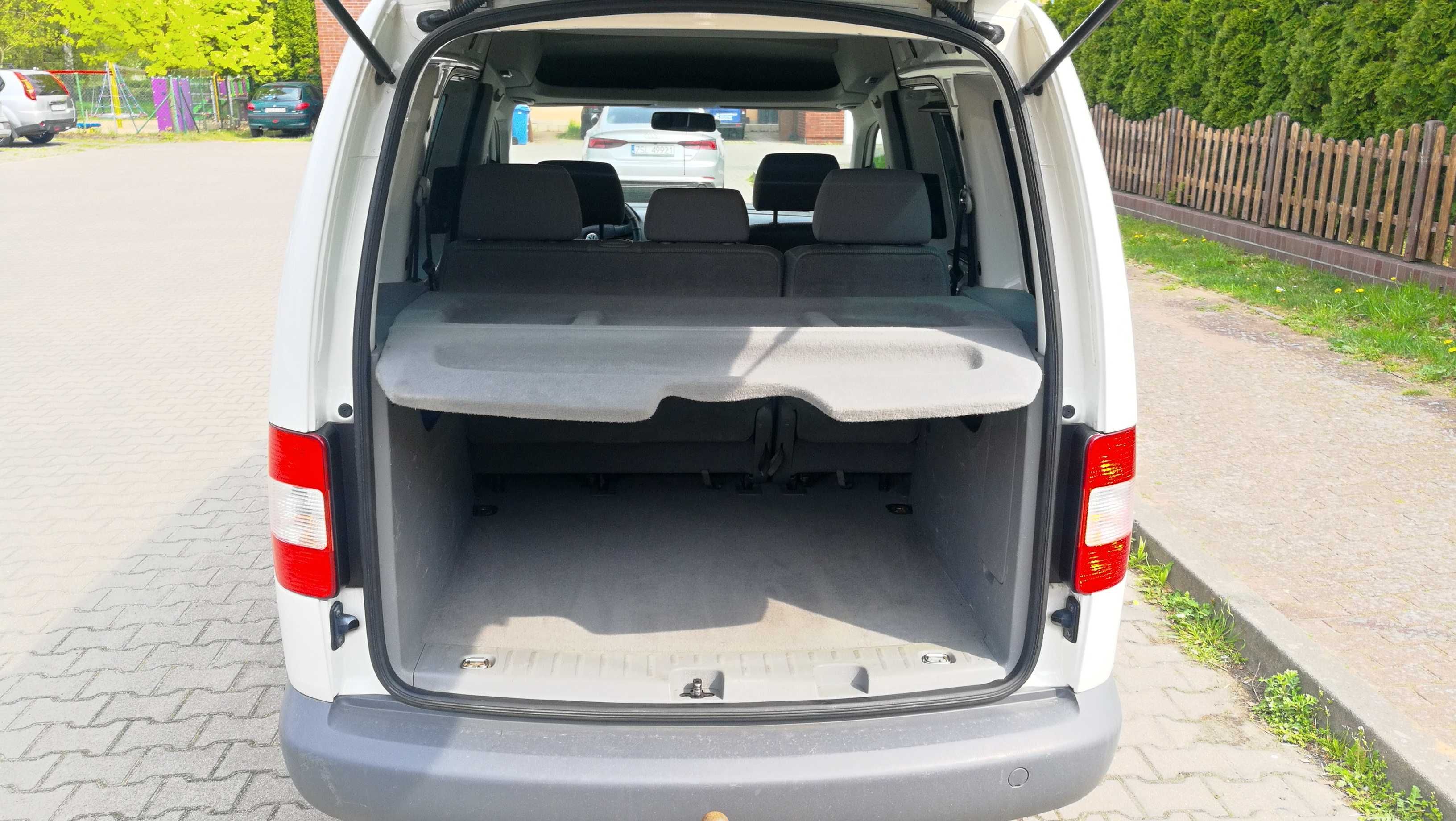 VW Caddy 1.9 TDI  Ladny Stan + ZADBANY + HAK  5-osób