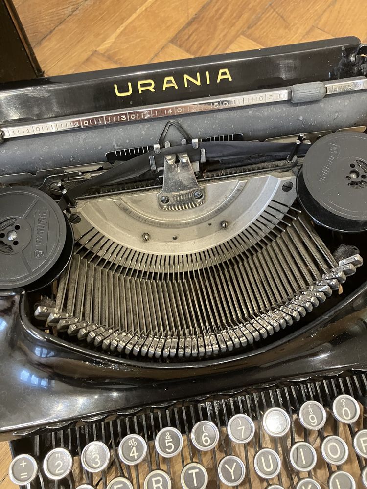 Stara maszyna do pisania Urania - antyk !
