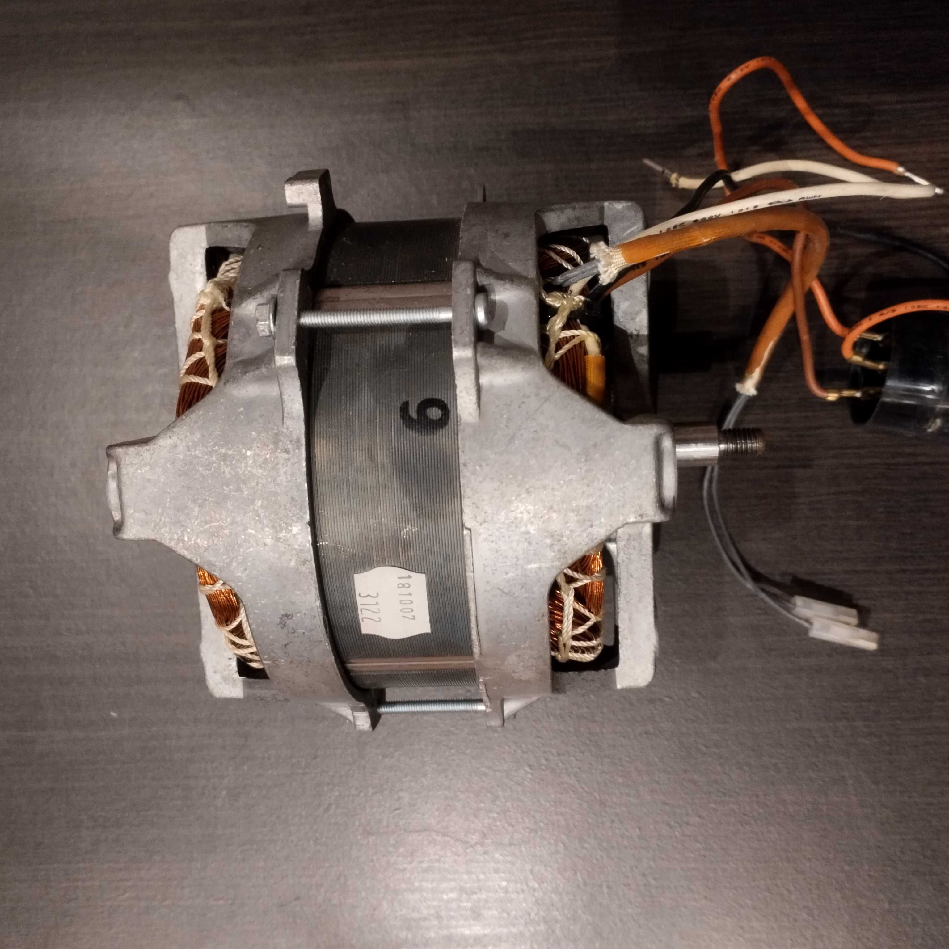 Мотор двигун для овочерізки Robot Coupe CL30A, CL40 серії. 3122