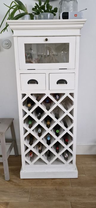Szafka na wino/winiarka