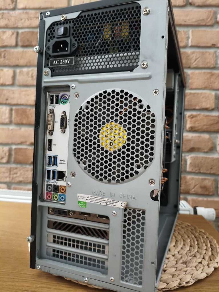 Komputer i7 4790K, 16GB DDR3 2400MHz, GTX1050, iiyama 24", WiFi, Win11