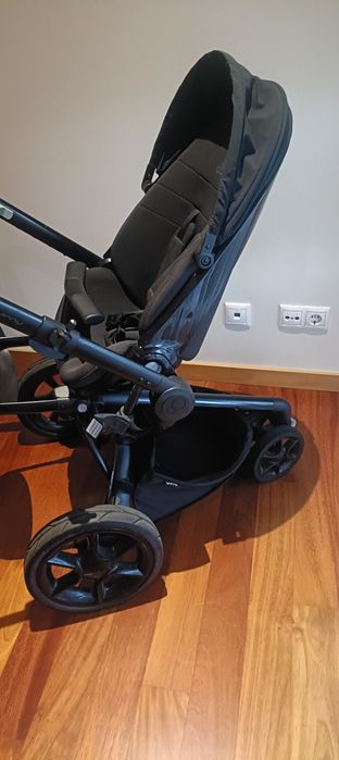 Carro de passeio bebe Quinny
