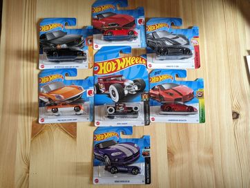 Samochody Hot Wheels 7 sztuk