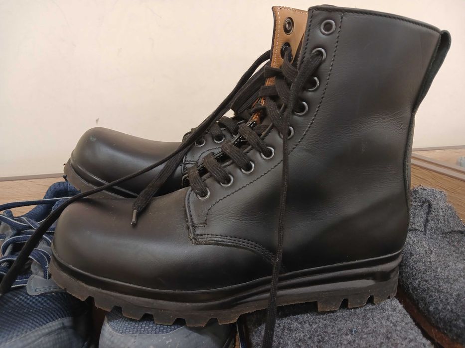 Військові берци MINERVA (Швейцарія), стан нових, 40 р., уст.260