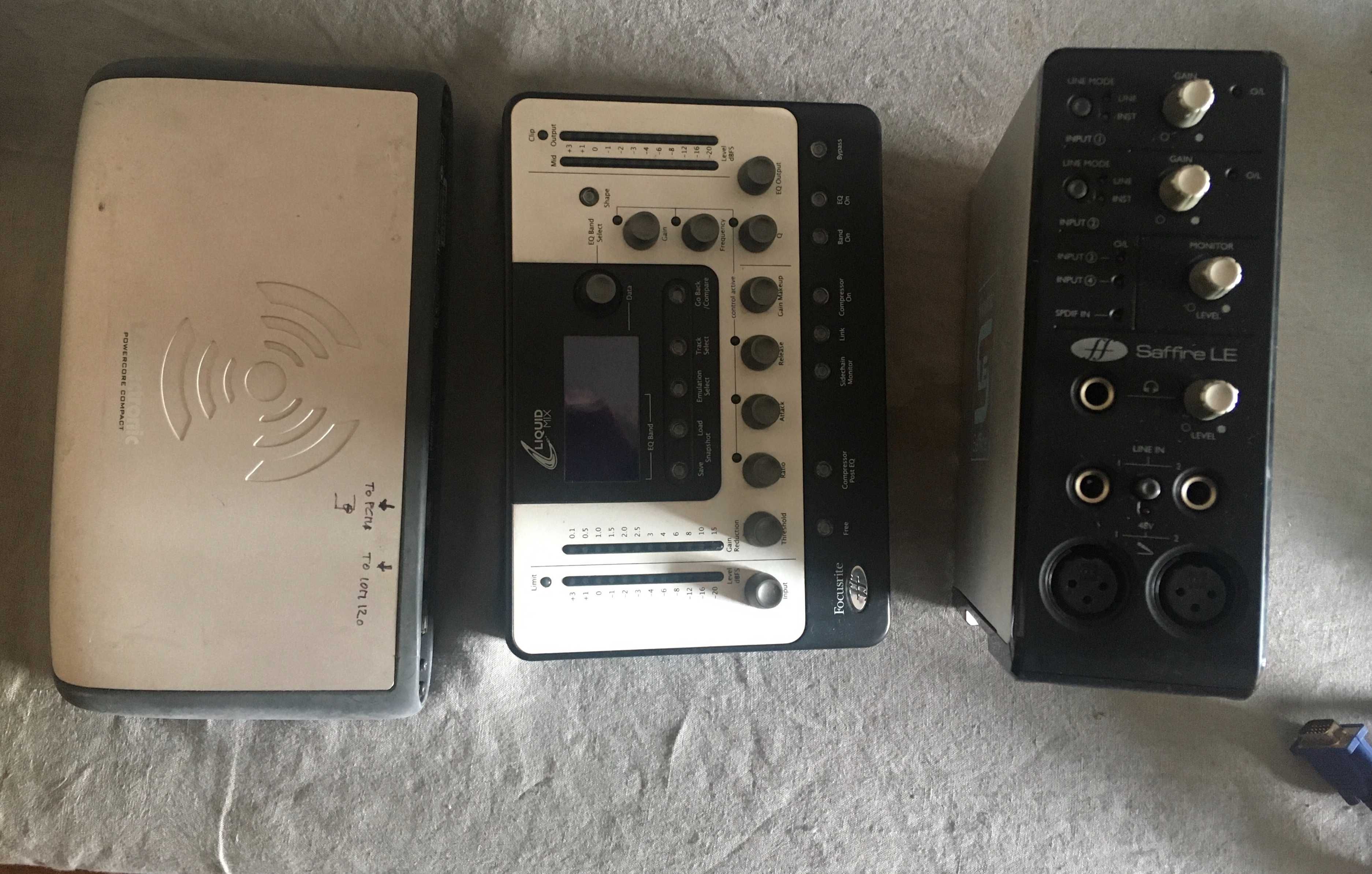 Saffire LE placa de som, Liquid mix, Powercore Compact DPU - firewire