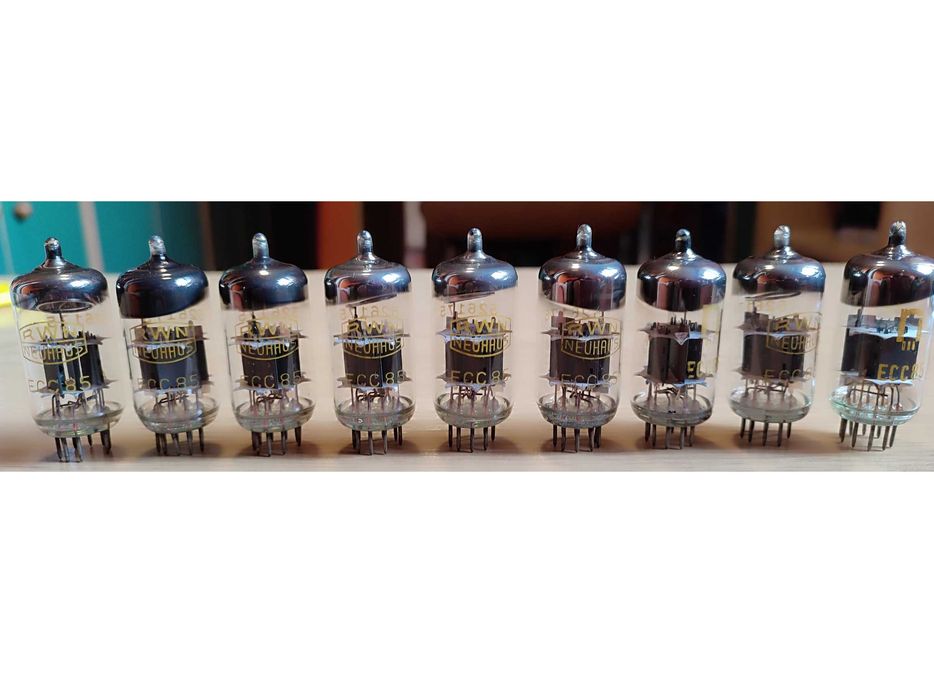 Lampa elektronowa ECC85