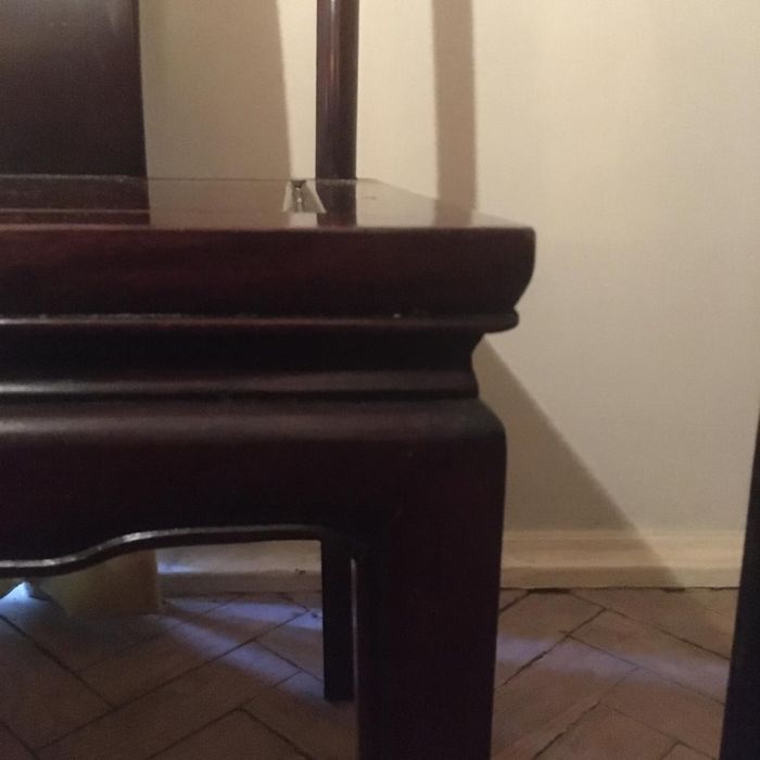 6 Cadeiras e mesa extencivel em Pau Rosa