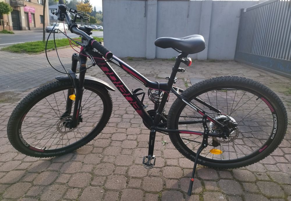 Sprzedam rower damski z roczną gwarancją koła 27.5 rama 15