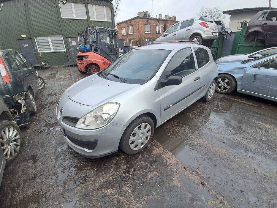 2011 Renault Clio III 1.2 16V D4F740 75 KM Silnik Skrzynia części