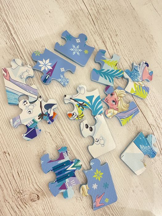 Іграшки пазли Disney будиночки кроватка коляска стілець коник ванночка