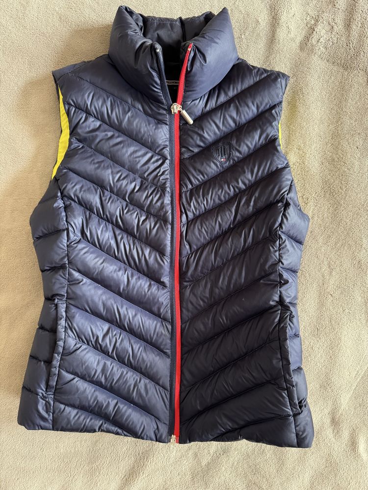 Жилетка Tommy Hilfiger xs