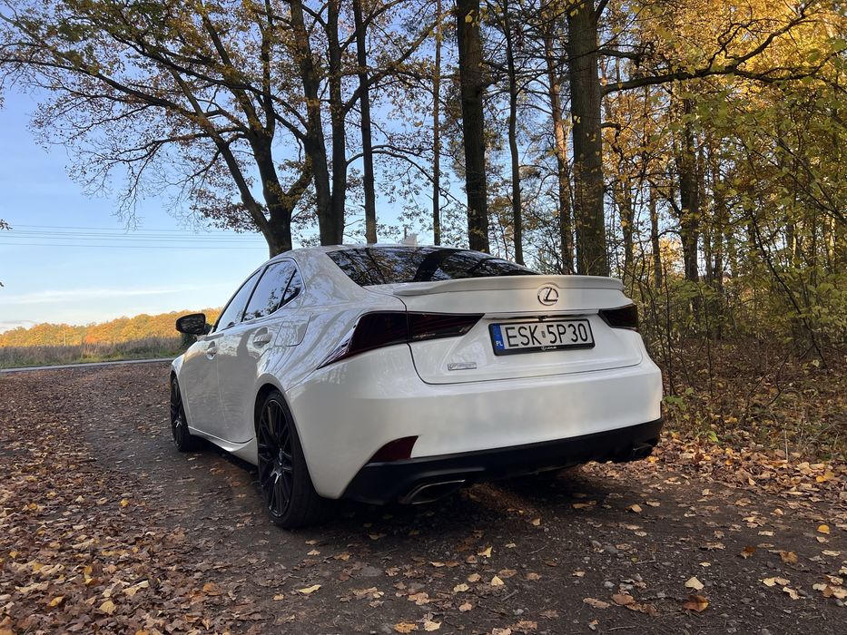 Lexus IS 200T F-Sport