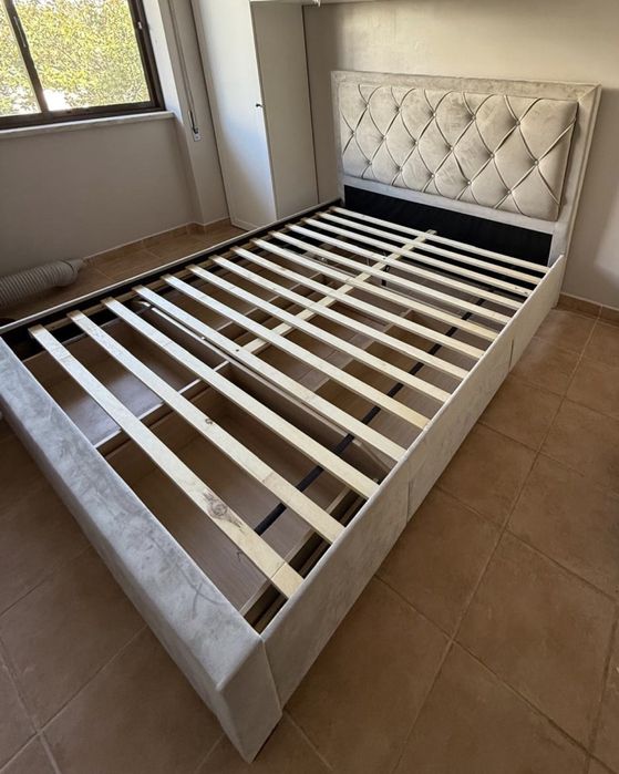 Cama de casal Bia com 4 gavetas 160 x 200cm
