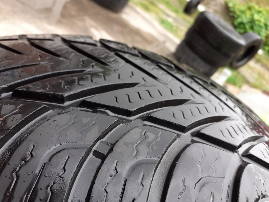 Шина 225 / 60 R 16