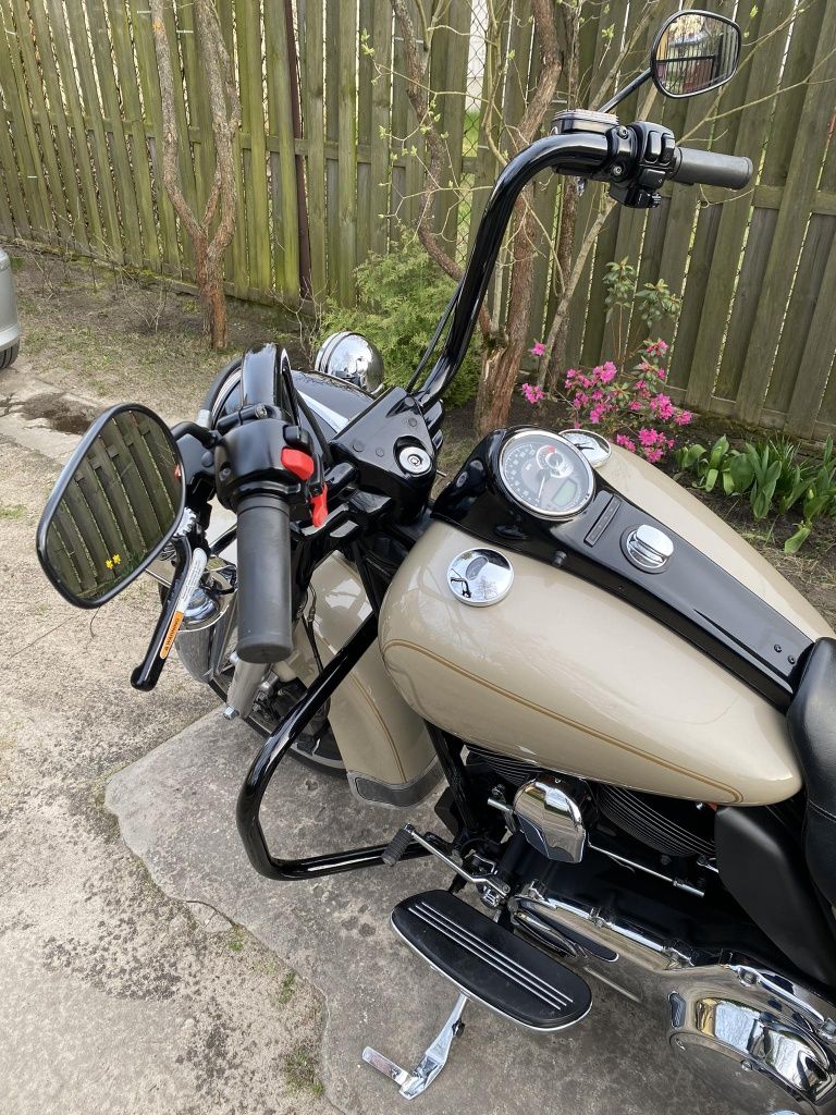 Harley davidson touring 2012 rok tempomat stan świetny