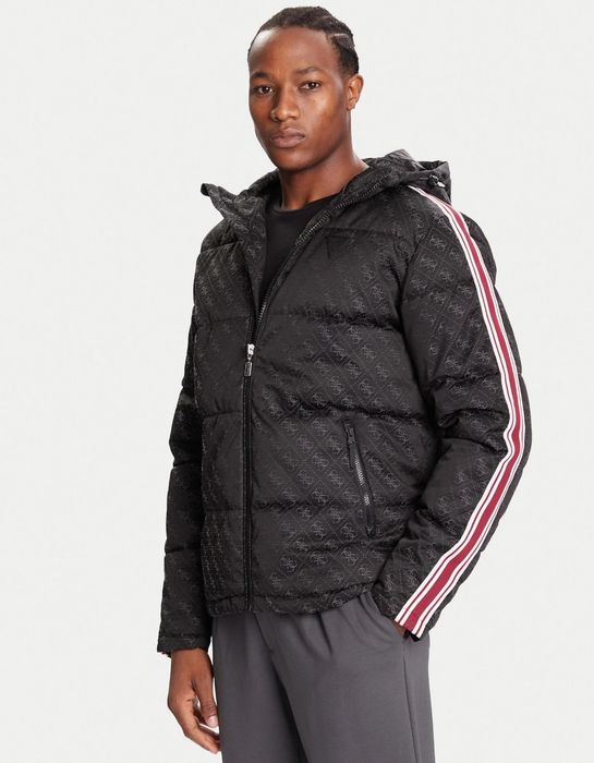 Куртка Guess размер М