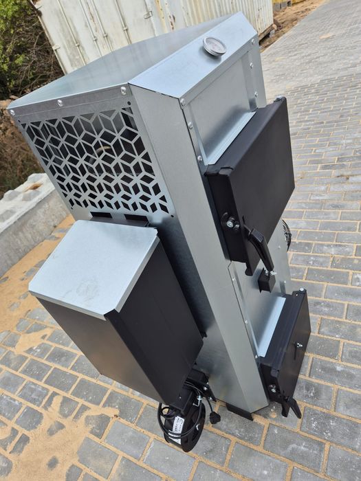 Nagrzewnica warsztatowa Ng30 piec nadmuchowy  (na drewno+oleje) 30kw