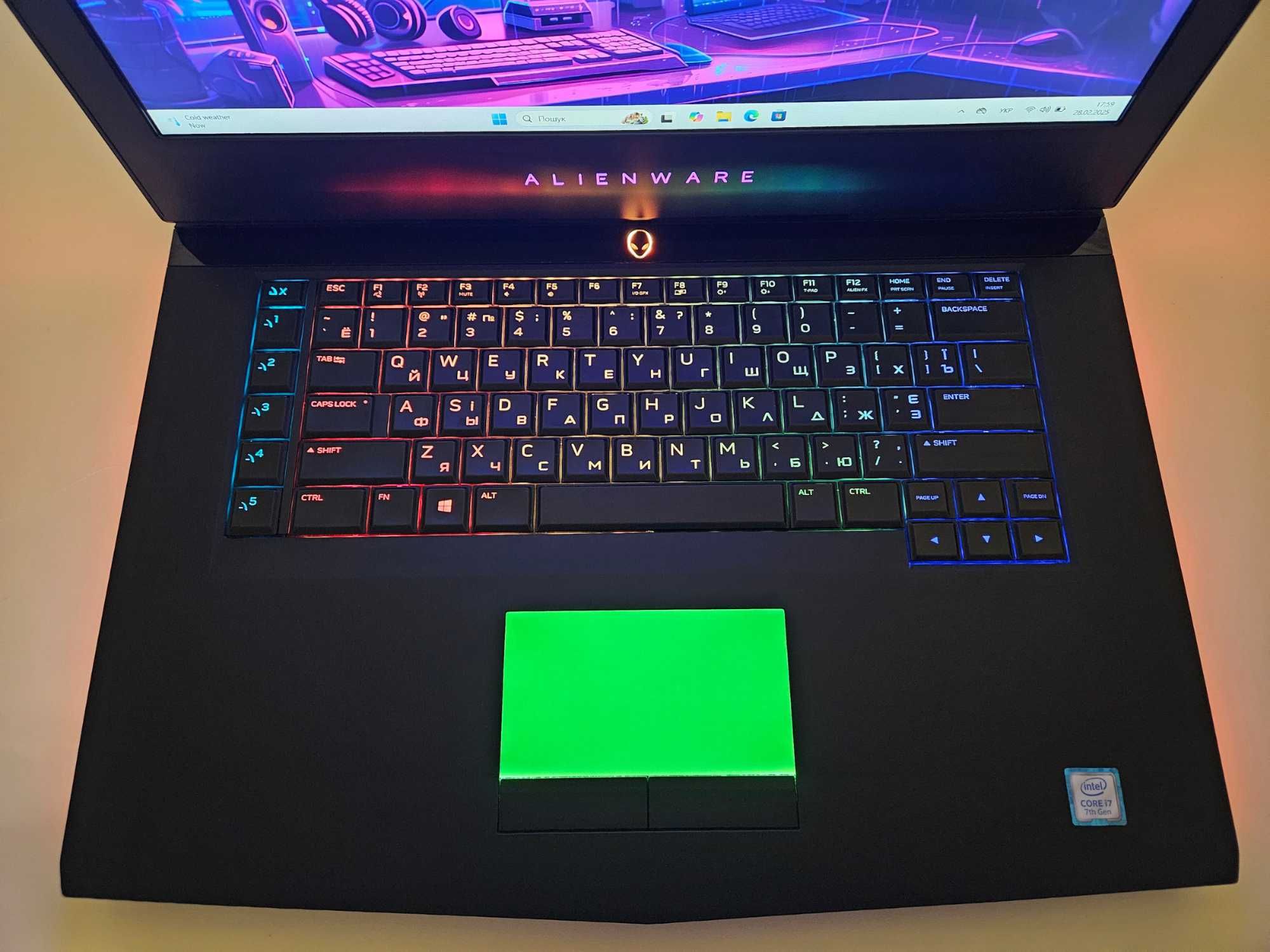 Ноутбук Alienware 15 R3 FullHD|i7-7820HK|GTX 1070,8ГБ|16GB|512Gb|1Tb