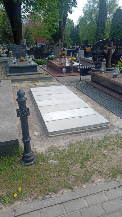 Grób, prawo do dysponowania grobem na cmentarzu, ul. Lipowa, Lublin