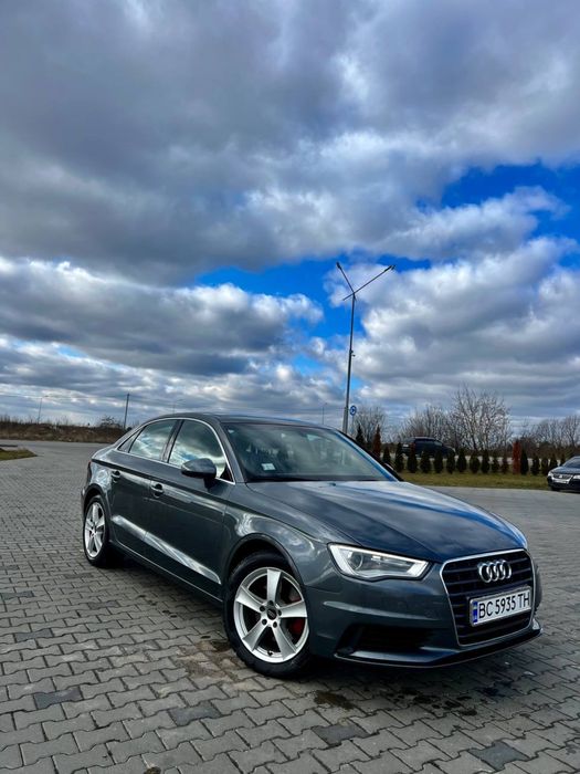 Ауді  а3  2014 року