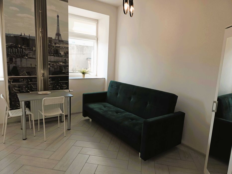 Tania kawalerka dla 1 osoby- blisko busa pracowniczego