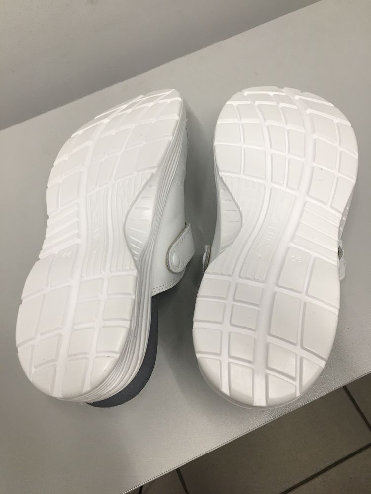Bezpieczne buty robocze skóra Abeba nowe rozmiar 43 bhp