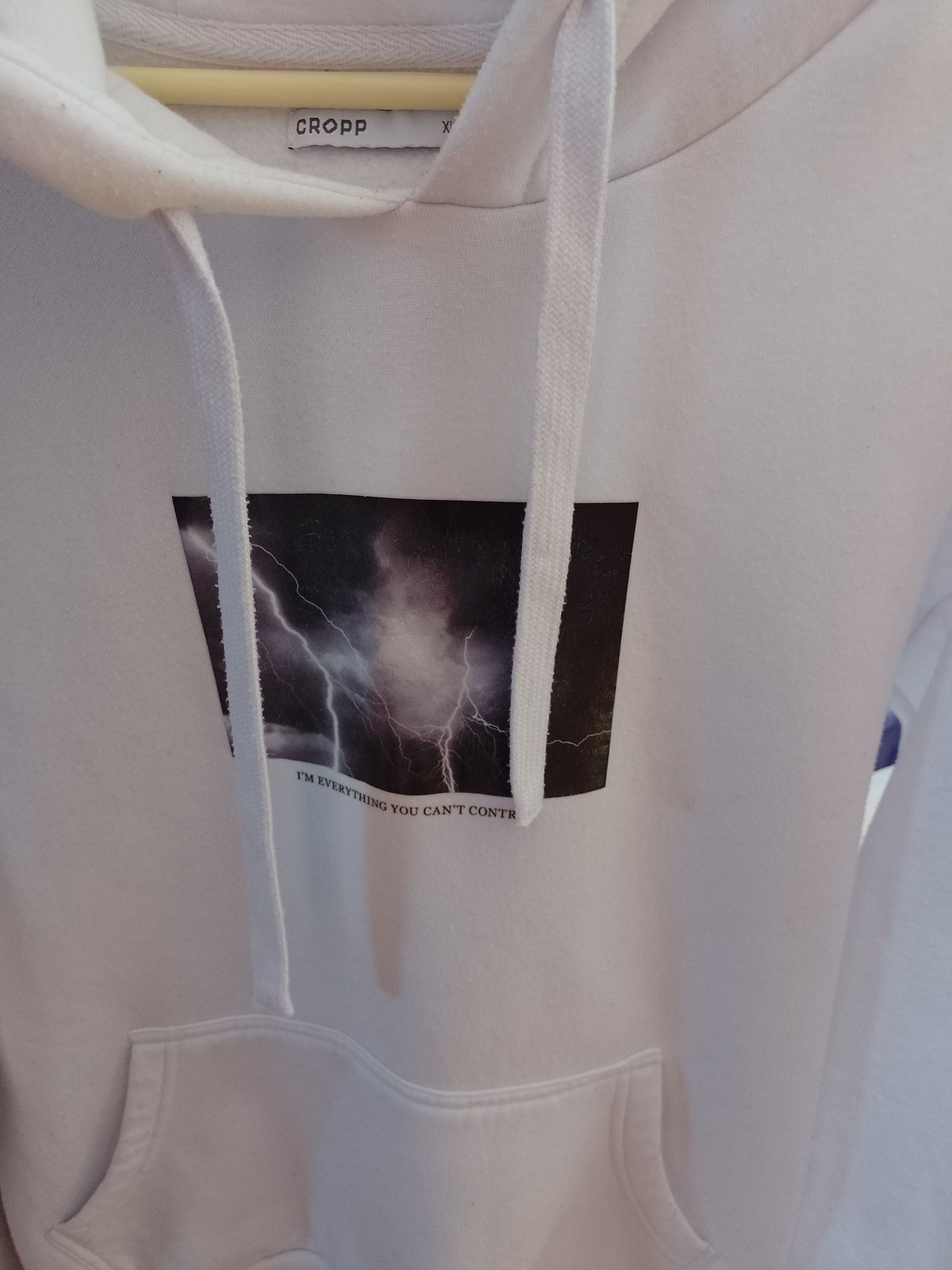 Bluza Cropp damska xl, bdb stan śnieżnobiała