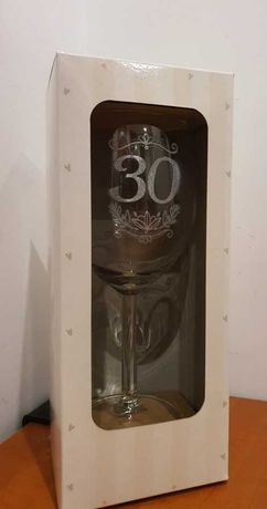 Kieliszek do wina grawerowany - 30 urodziny